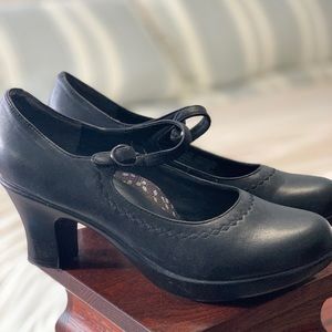 Dansko Size 38 heels